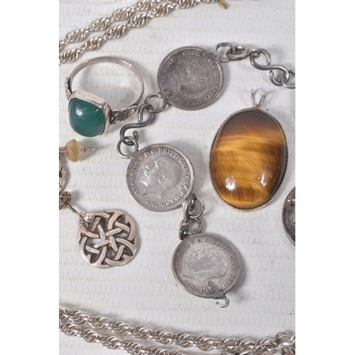 321 - A SMALL SELECTION OF JEWELLERY, to include a white metal tigers eye cabochon pendant fitted with a s... 