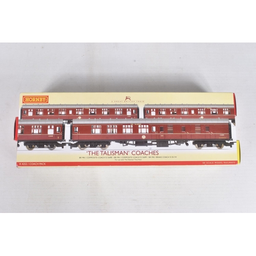 175 - A BOXED HORNBY RAILWAYS OO GAUGE GREAT BRITISH TRAINS 'THE TALISMAN' TRAIN PACK, No.R2569, missing l... 