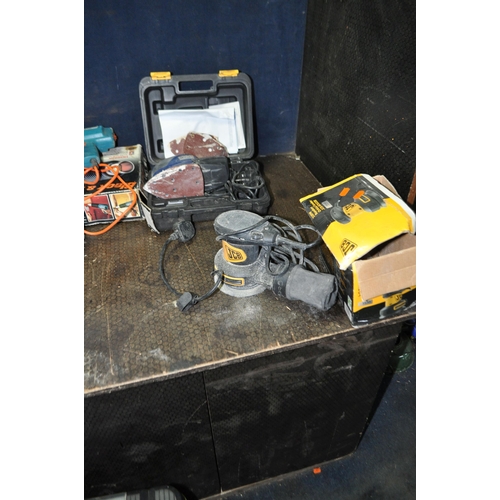 70 - S STANLEY ROLLING TOOLBOX CONTAINING POWER TOOLS including a Bosch jigsaw, a JCB orbital sander, a M... 