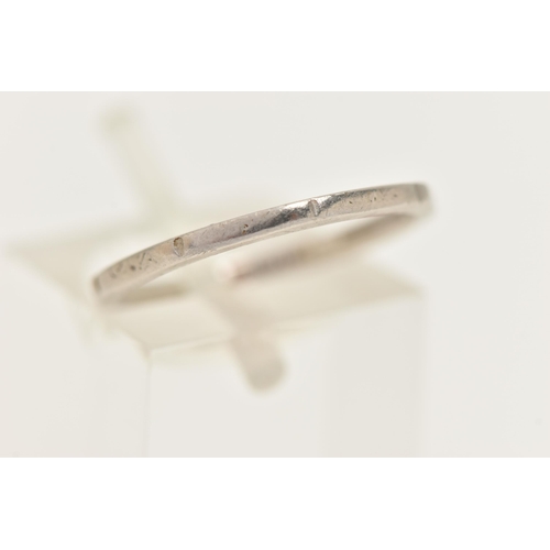 429 - AN EARLY 20TH CENTURY WHITE METAL RING, an octagon form band ring, approximate width 1.5mm, signed '... 