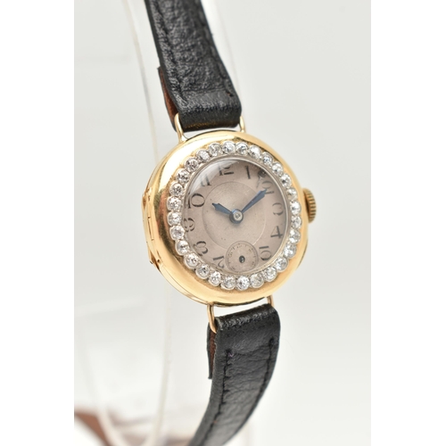 435 - A LADIES 18CT GOLD DIAMOND WRISTWATCH, manual wind, round silvered dial, blue steel hands, subsidiar... 