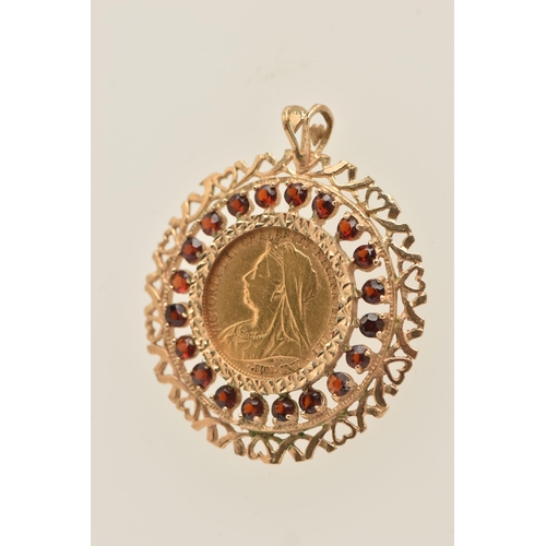 441 - A MOUNTED VICTORIAN HALF SOVEREIGN COIN PENDANT, depicting Queen Victoria, dated 1900, claw set with... 