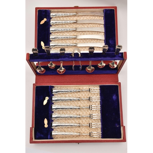 491 - A CASED EARLY 20TH CENTURY SILVER TEA KNIFE, FORK AND TEASPOON SET, to include a set of six tea fork... 