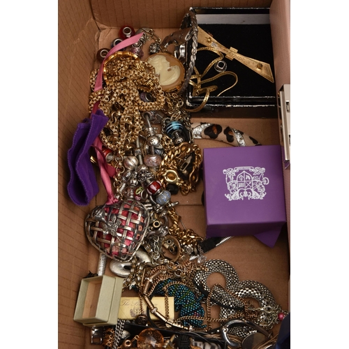 520 - A BOX OF ASSORTED COSTUME JEWELLERY AND ITEMS, to include a gold tone 'Monet' floral brooch, chains,... 