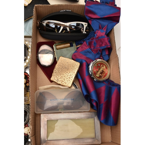 520 - A BOX OF ASSORTED COSTUME JEWELLERY AND ITEMS, to include a gold tone 'Monet' floral brooch, chains,... 