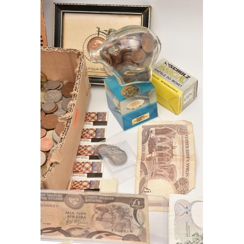 540 - A SMALL CARDBOARD BOX OF MIXED COINS AND WORLD BANKNOTES, to include 2x 10 Euro banknotes, other Tha... 