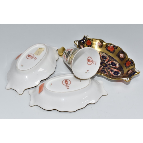 756 - FOUR PIECES OF ROYAL CROWN DERBY IMARI PATTERN 1128 comprising three trinket dishes with solid gold ... 