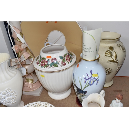 764 - A GROUP OF LARGE CERAMIC ORNAMENTS to include a Franklin Porcelain 'Meadowland Bird' vase on a woode... 