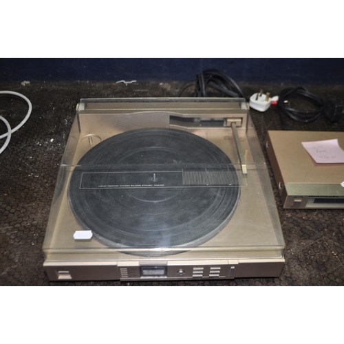 51 - A MARANTZ TT525 LINEAR TRACKING TURNTABLE and a ST430L Synthesized Tuner (both PAT pass and working)... 