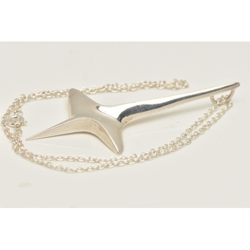 434 - A SILVER 'IVAN TARRATT' PENDANT DESIGNED BY ERNEST A. BLYTH, of modernist cross design, suspended fr... 