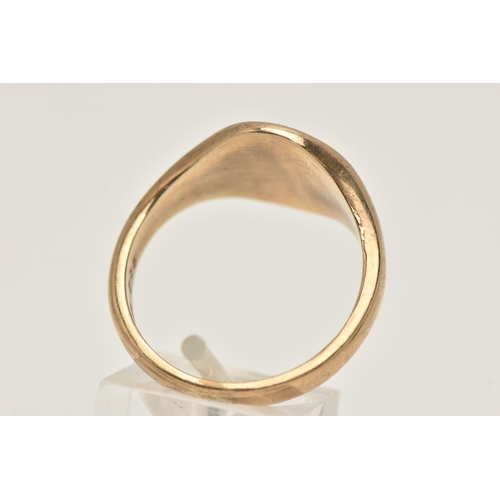 463 - A GENTS HEAVY 9CT GOLD SIGNET RING, of an oval polished form, to a polished band, hallmarked 9ct Bir... 