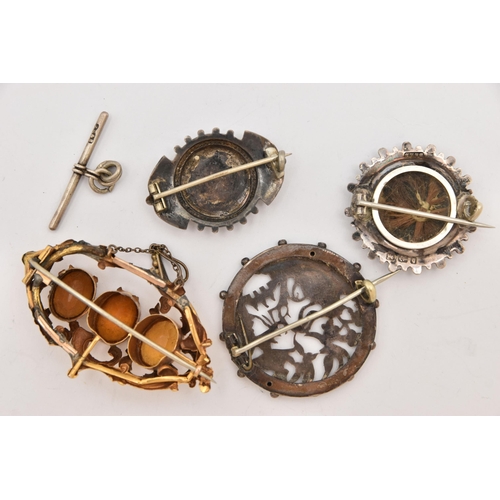 500 - FOUR BROOCHES, to include a Victorian silver brooch, hallmarked Birmingham, approximate gross weight... 