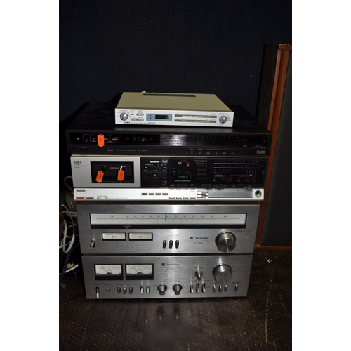 54 - A COLLECTION OF VINTAGE TECHNICS, SANSUI AND AIWA COMPONENT HI FI EQUIPMENT including a SU-7700 inte... 