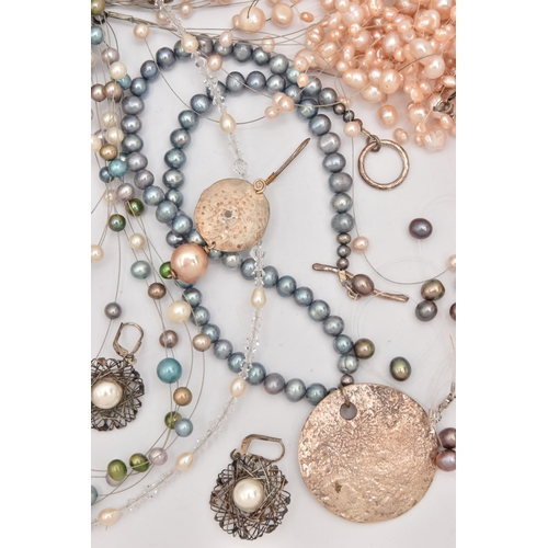 492 - AN ASSORTMENT OF FRESH WATER PEARL JEWELLERY, assorted necklaces, a ring and bracelet, some with whi... 