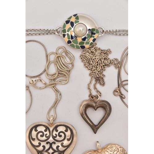 501 - AN ASSORTMENT OF WHITE METAL JEWELLERY, to include five chain necklaces, five pendant necklaces, a p... 