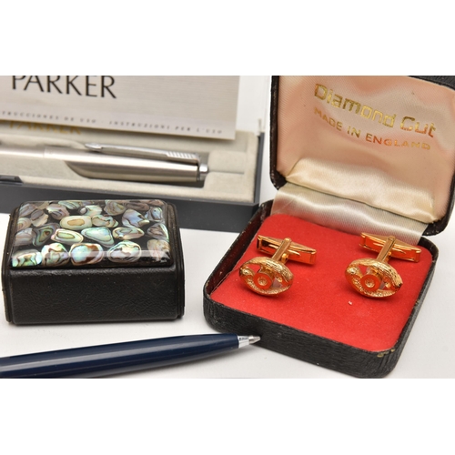 530 - A BOX OF ASSORTED ITEMS, to include two 'Parker' ball point pens, a white metal trinket box, a small... 