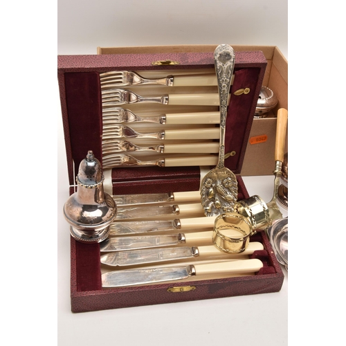 535 - A BOX OF ASSORTED ITEMS, to include a single silver pepperette, polished design with wavy rim and pi... 