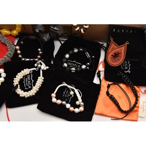 537 - AN ASSORTMENT OF BRANDED COSTUME JEWELLERY, to include six 'Shimla' bracelets a 'Ted Baker' necklace... 