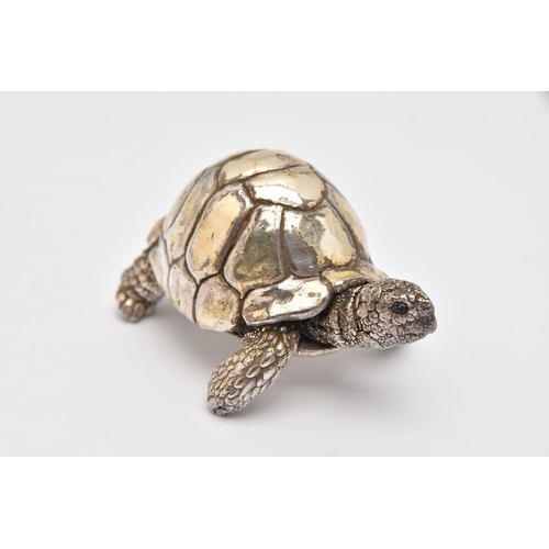 547 - A SILVER TORTOISE FIGURE, realistically textured, hallmarked 'Country Artists' Birmingham, approxima... 