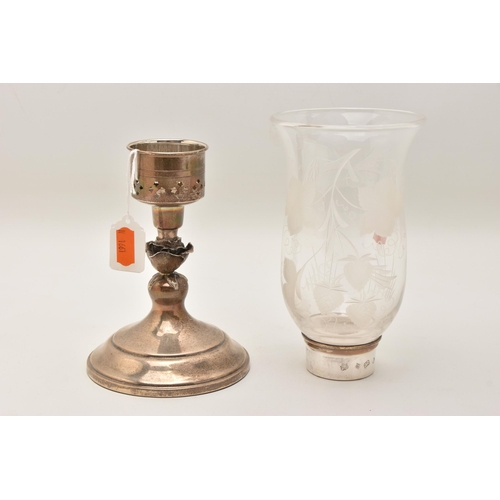 575 - AN ELIZABETH II SILVER AND GLASS CANDLESTICK, hallmarked 'Barrowclift Silvercraft' Birmingham 1981, ... 