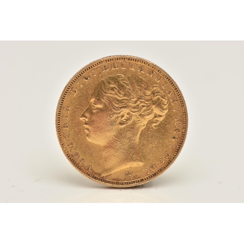 599 - A VICTORIAN FULL GOLD SOVEREIGN COIN, young head, dated 1884, approximate gross weight 7.9 grams, di... 