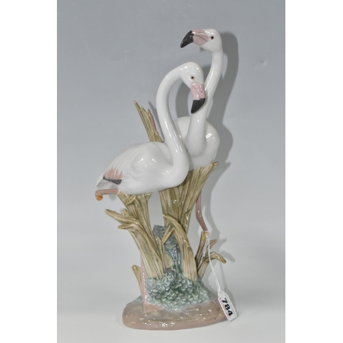 784 - A LLADRO FLAMINGOS FIGURE GROUP, model no 6641, sculptor Marco Antonio Nogueron, issued 1999-2002, h... 