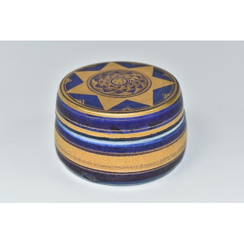 789 - MARY RICH (1940-2022) A PORCELAIN COVERED TRINKET BOX, of tapering cylindrical form, decorated with ... 