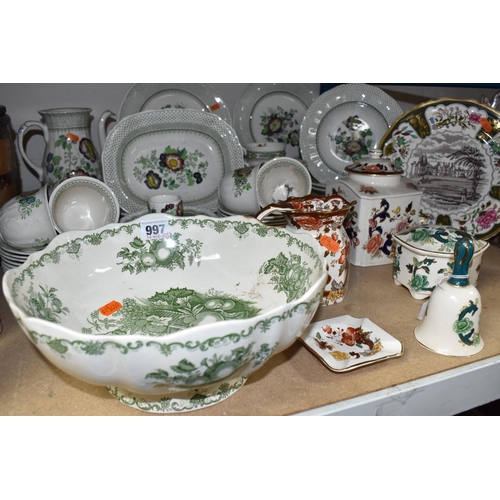 997 - A LARGE COLLECTION OF MASON'S IRONSTONE DINNER WARE, comprising 'Paysley Patt' two small serving dis... 