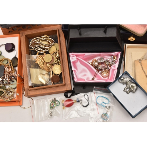 591 - A BOX OF ASSORTED ITEMS, to include various imitation pearl necklaces, brooches, pendants, a flaming... 