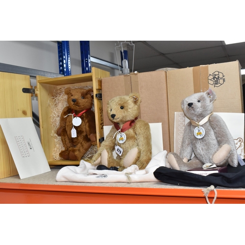 879 - THREE BOXED STEIFF CLUB EDITION TEDDY BEARS, comprising 2003 'Teddy Bear (Bear 420351)' no 420351 in... 