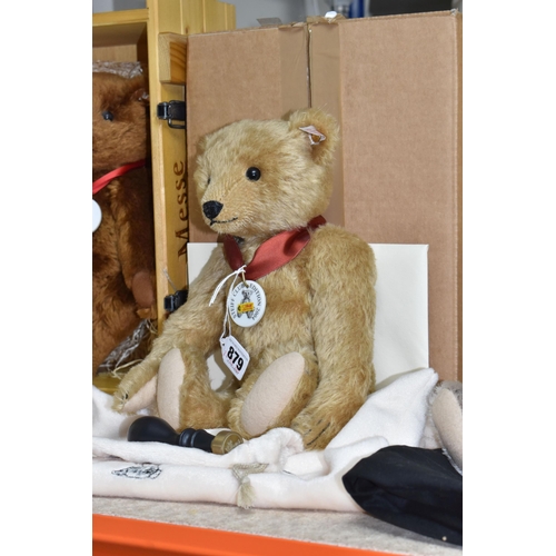 879 - THREE BOXED STEIFF CLUB EDITION TEDDY BEARS, comprising 2003 'Teddy Bear (Bear 420351)' no 420351 in... 