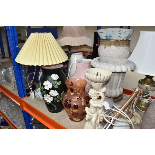 916 - A QUANTITY OF TABLE LAMPS AND VASES, comprising a West German floor vase- 7691-40, six table lamps, ... 