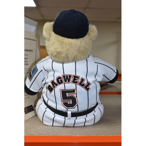 924 - A LIMITED EDITION JEFF BAGWELL 5 'HOUSTON ASTROS' COOPERSTOWN BEAR, All Star Bear 14/2000, , with or... 