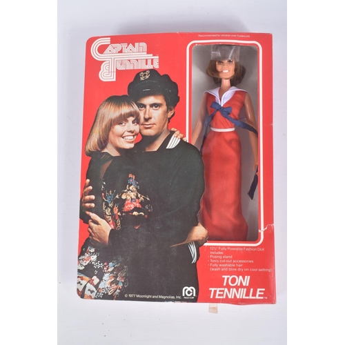 33 - BOXED 1977 MEGO CORP CAPTAIN AND TENILLE 12 1/4   POSEABLE FASHION DOLLS, the first a Toni Tennille ... 