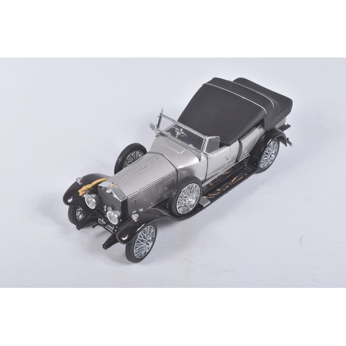 80 - THREE FRANKLIN MINT DIECAST MODEL VEHICLES, to include a 1939 Maybach Zepplin, a 1925 Rolls Royce Si... 