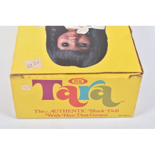 121 - A BOXED 1976 IDEAL TARA DOLL, reference 1239-3, doll wearing yellow chequered yellow outfit featurin... 