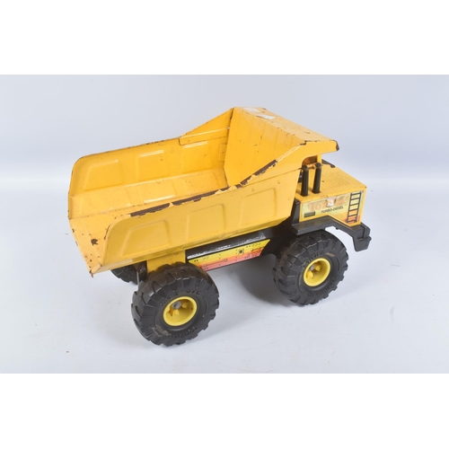 126 - FOUR MIGHTY TONKA TOYS DUMPER TRUCKS, all in playworn condition with paint loss, surface rusting, ma... 