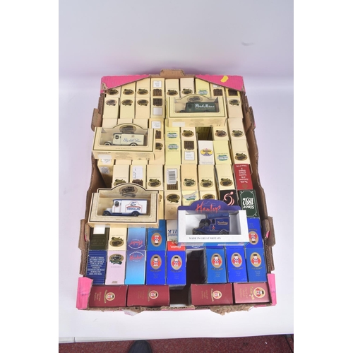 83 - A LARGE QUANTITY OF BOXED AND UNBOXED DIECAST COLLECTIBLE MODEL VEHICLES, to include Lledo, Matchbox... 