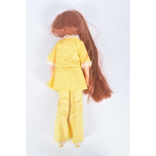 164 - A BOXED 1969 IDEAL BEAUTIFUL CRISSY DOLL, reference 1051-2, used model with changed outfit, orange l... 