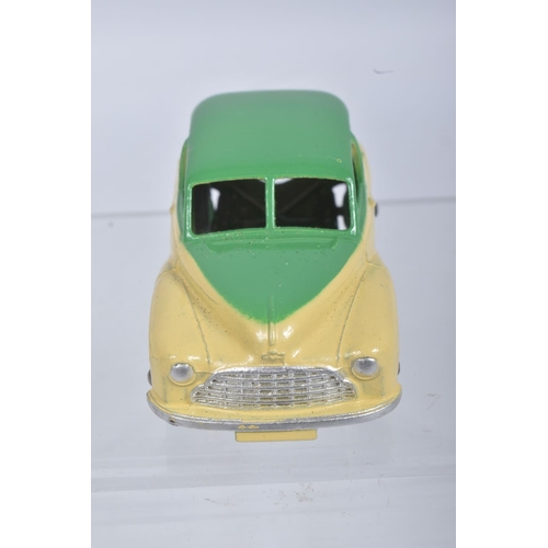 197 - A BOXED DIE CAST DINKY TOYS MORRIS OXFORD SALOON MODEL VEHCILE, box 3, reference 159, cream lower bo... 