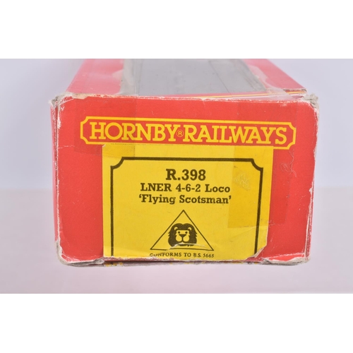 226 - THREE BOXED HORNBY RAILWAYS OO GAUGE A3 CLASS LOCOMOTIVES, 'Dick Turpin' No.60080, B.R. green livery... 