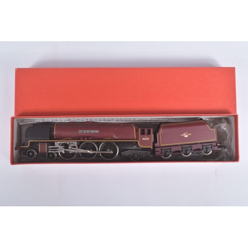 236 - FOUR BOXED HORNBY RAILWAYS OO GAUGE DUCHESS CLASS LOCOMOTIVES, 'Duchess of Sutherland' No.6233 (R066... 