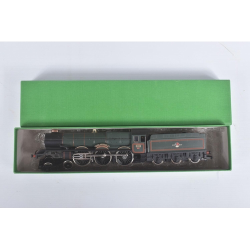 237 - THREE BOXED HORNBY RAILWAYS OO GAUGE KING CLASS LOCOMOTIVES, 'King George V' No.6000, B.R. blue live... 