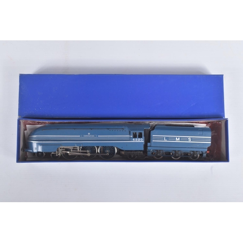 239 - THREE BOXED HORNBY RAILWAYS OO GAUGE L.M.S. CORONATION CLASS LOCOMOTIVES, 'Coronation' No.6220, blue... 