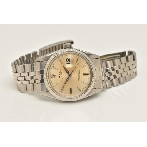 401 - A GENTS 'ROLEX' WRISTWATCH, round silvered dial signed 'Rolex Oyster Perpetual Datejust, Superlative... 