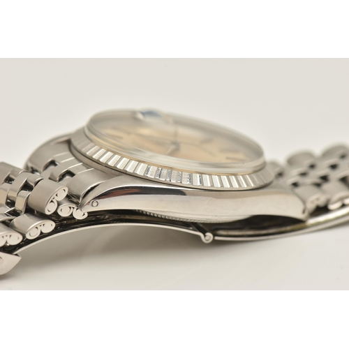 401 - A GENTS 'ROLEX' WRISTWATCH, round silvered dial signed 'Rolex Oyster Perpetual Datejust, Superlative... 