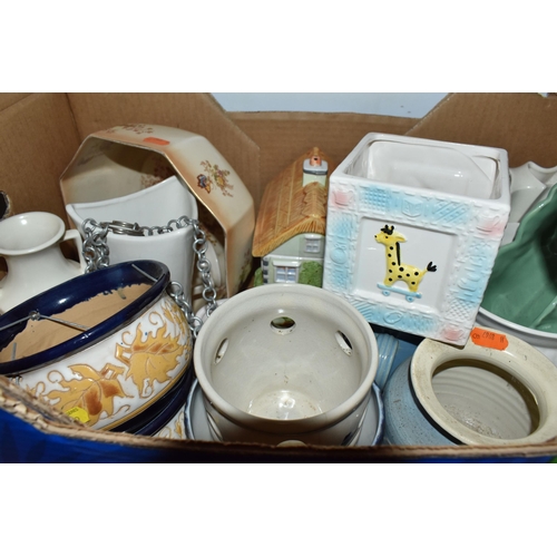 892 - FOUR BOXES AND LOOSE VINTAGE STUDIO POTTERY AND CERAMICS to include a large quantity of assorted Syl... 