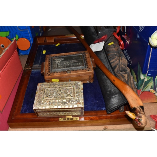 897 - TWO BOXES AND LOOSE VINTAGE TREEN AND SIMILAR to include a Japanese gilded lacquer box with a red in... 