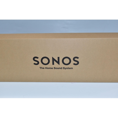 933 - A SONOS BEAM SOUNDBAR AND AN OCULUS QUEST VR SYSTEM, both boxed and appear complete (2) (Condition R... 