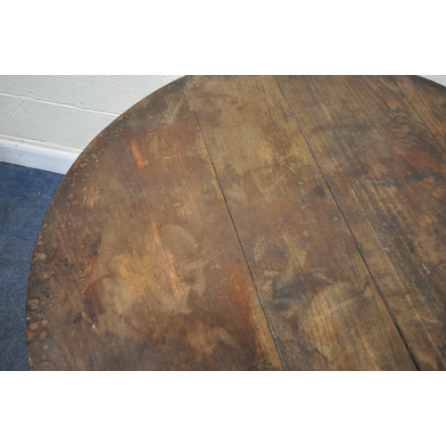 236 - A GEORGIAN OAK CIRCULAR TILT TOP TRIPOD TABLE, diameter 87cm x height 72cm, condition report: histor... 